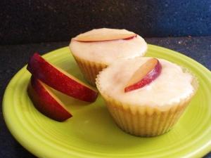 Cupcakes speziati con glassa di prugne