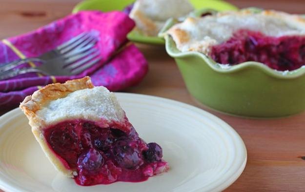 Torta ai Frutti di Bosco e Panna Acida