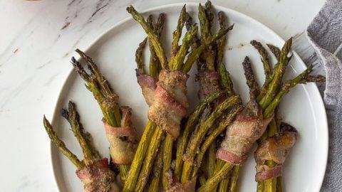 Asparagi Avvolti nel Bacon: Contorno e Appetizer