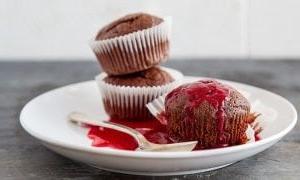 Cupcakes di torta pound al cioccolato.