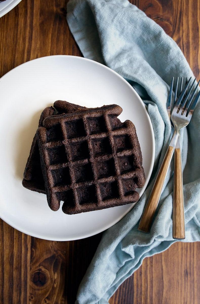 Waffles di preparato per torta. Come fare i waffles al cioccolato usando il preparato per torta al cioccolato