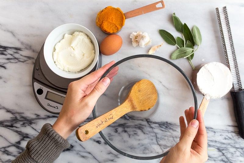 Preparazione Gnocchi di Zucca e Ricotta