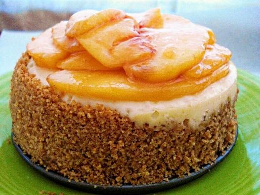 Piatto di Cheesecake con pesche