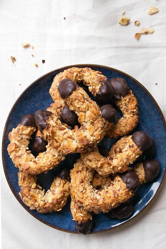 cornetti-mandorle-biscotti-ricetta-3