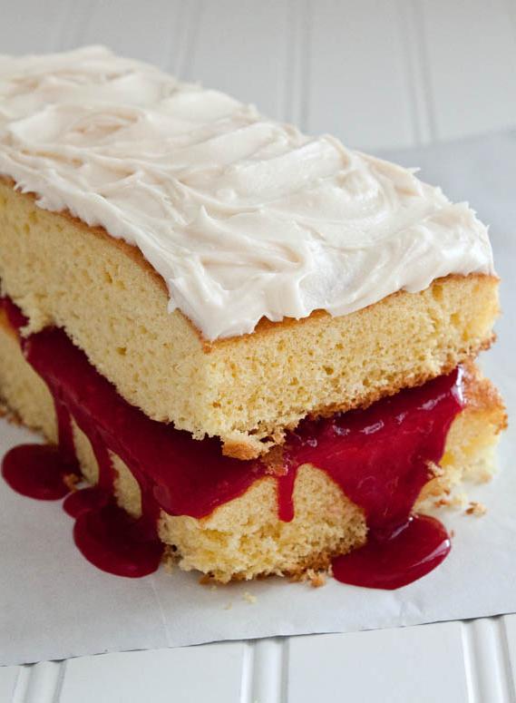 Torta Mirtilli e Vaniglia con Glassa Cremosa
