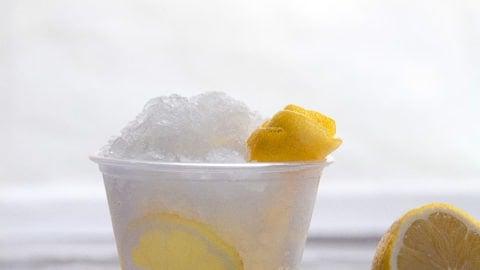 Granita di Vodka e Tonico 5 Granita Vodka Tonic rinfrescante