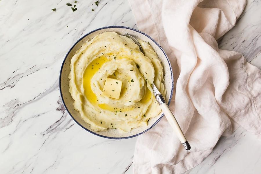 Il Giorno del Ringraziamento per Due 45 Purè di Patate per Due di Ringraziamento