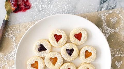 Ricetta facile di biscotti al burro da stendere per fare i biscotti Linzer