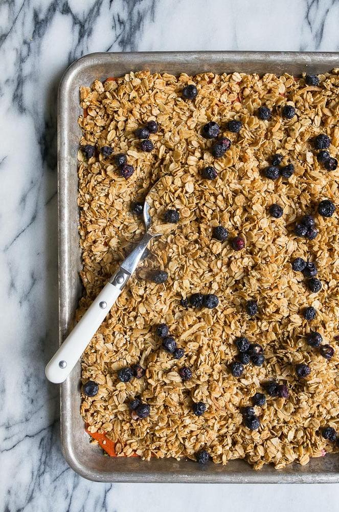 Granola Senza Noci fatta con semi e cuori di canapa