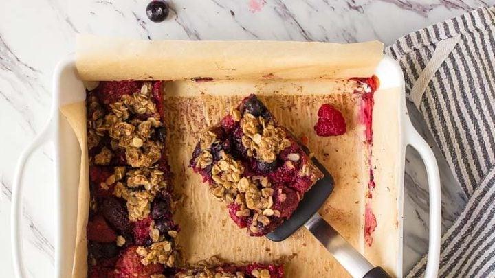 Barrette di Avena al Forno ai Frutti di Bosco 8 Ricetta Barrette di Avena al Forno con Frutti di Bosco Misti