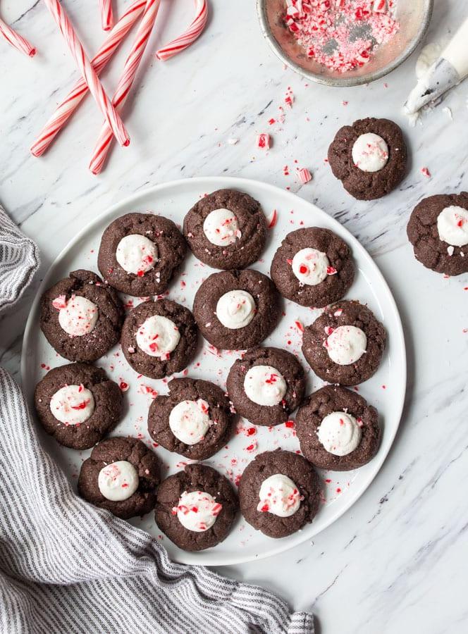 biscotti con impronta bastoncini di zucchero per natale