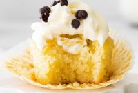 Cannoli Dream Cupcakes
