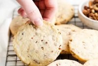 Melt-in-Your-Mouth Pecan Shortbread