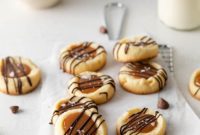 Caramel Chocolate Shortbread Cookies