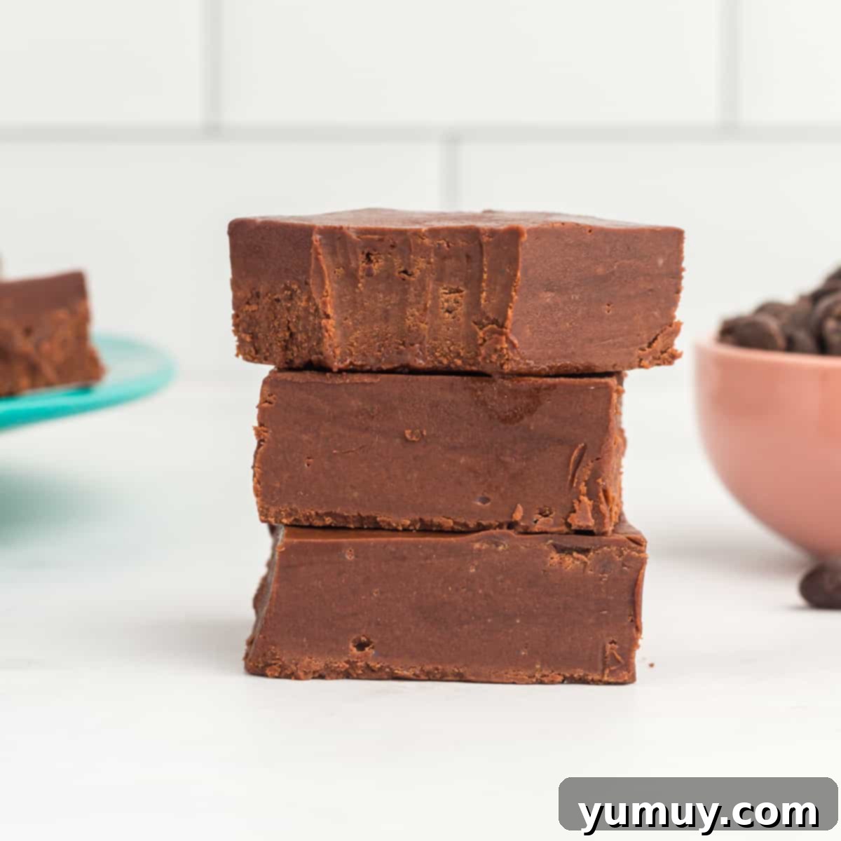 Dreamy Marshmallow Fudge 1 featured 32771