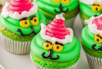 Grinchy Holiday Cupcakes