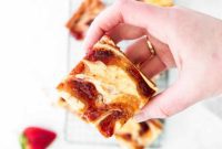 Luscious Strawberry Cheesecake Bars