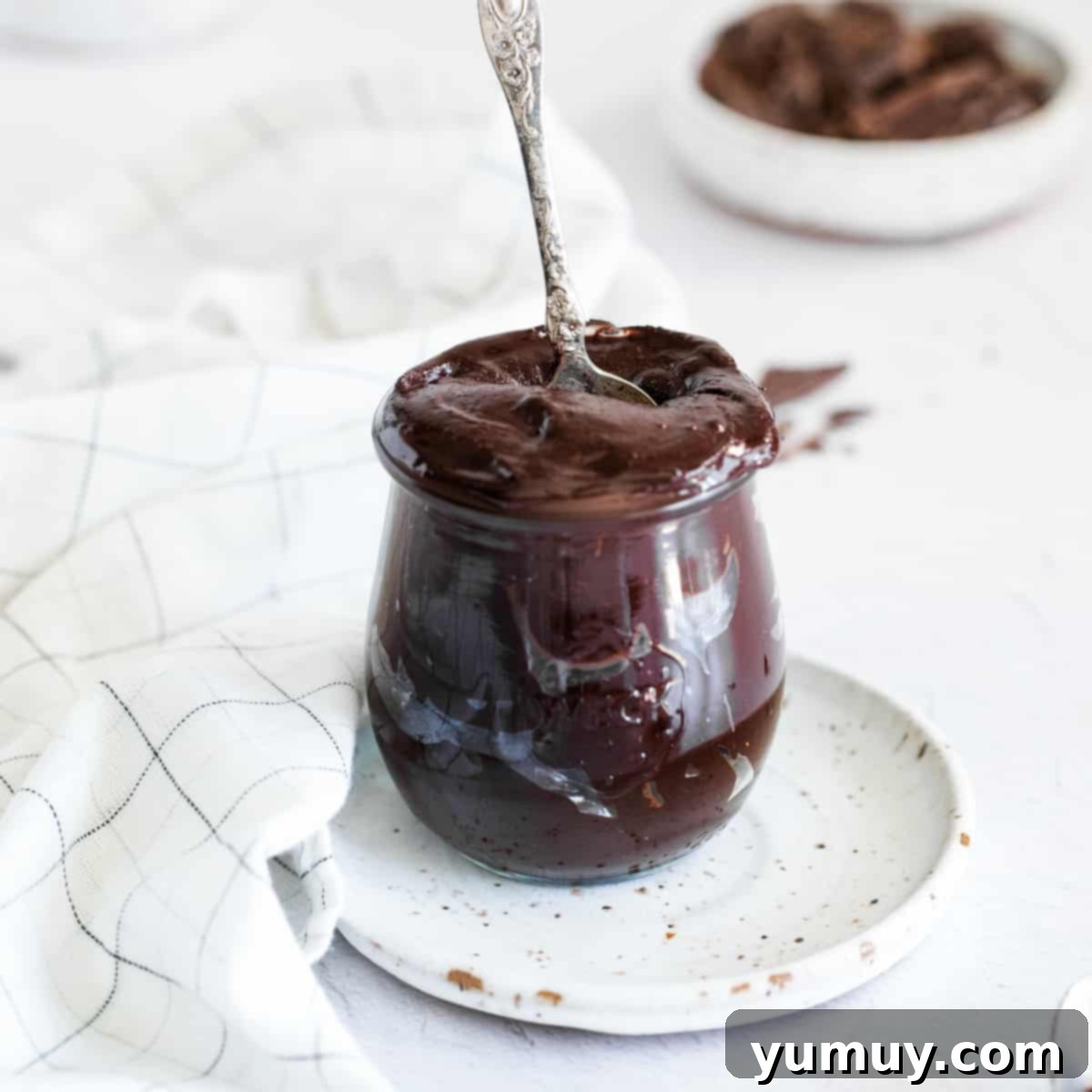 Velvety Homemade Chocolate Hazelnut Spread 1 featured 6328