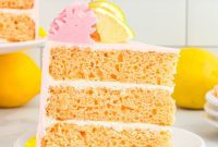 Vibrant Strawberry Lemon Cake