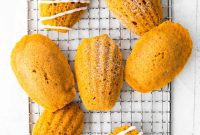 Buttery Spiced Pumpkin Madeleines