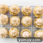 Golden Apple Crumb Cupcakes 15 how to make apple pie cupcakes